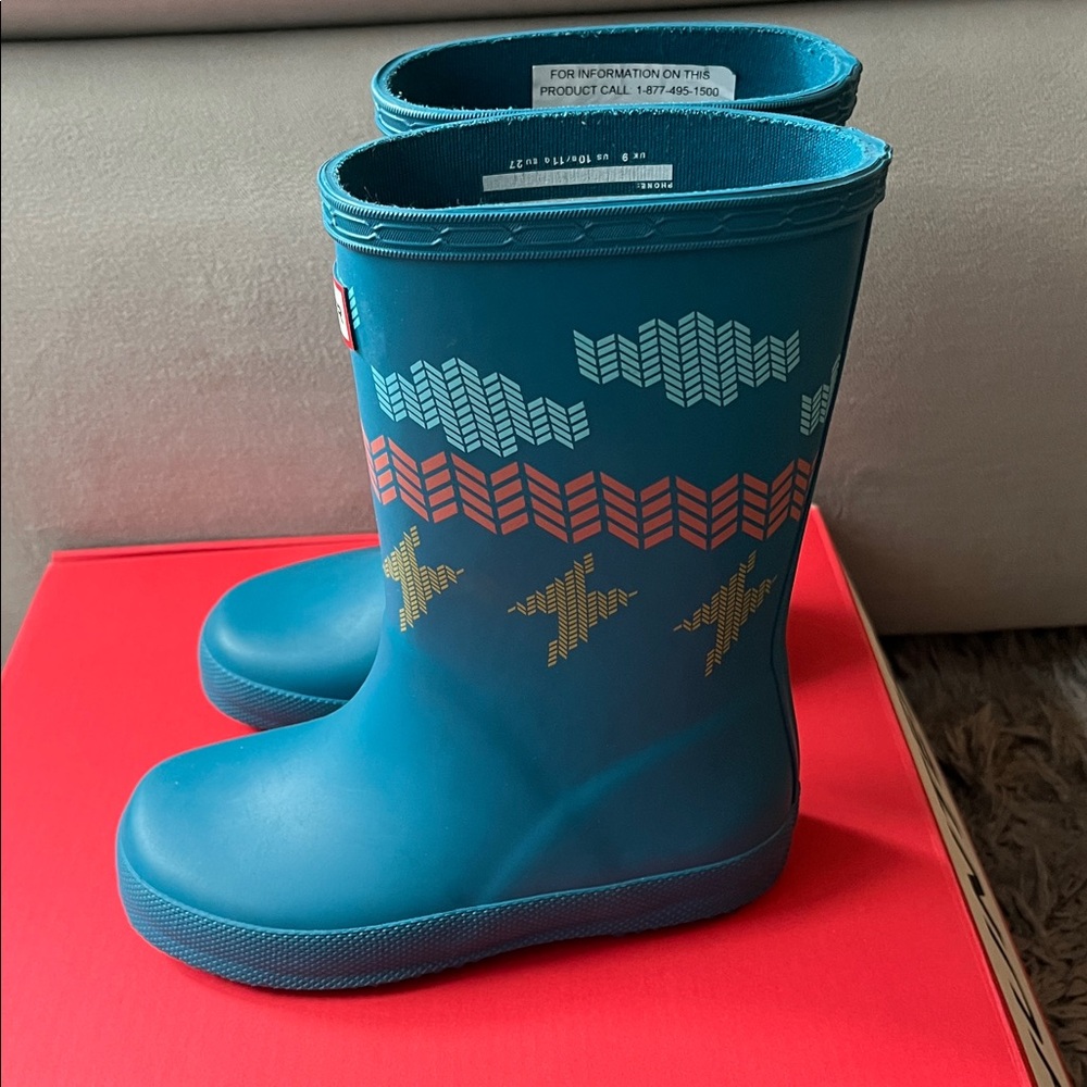 Hunter rain boots. Blue. Turquoise. Toddler US size 10. Pre-owned in box.